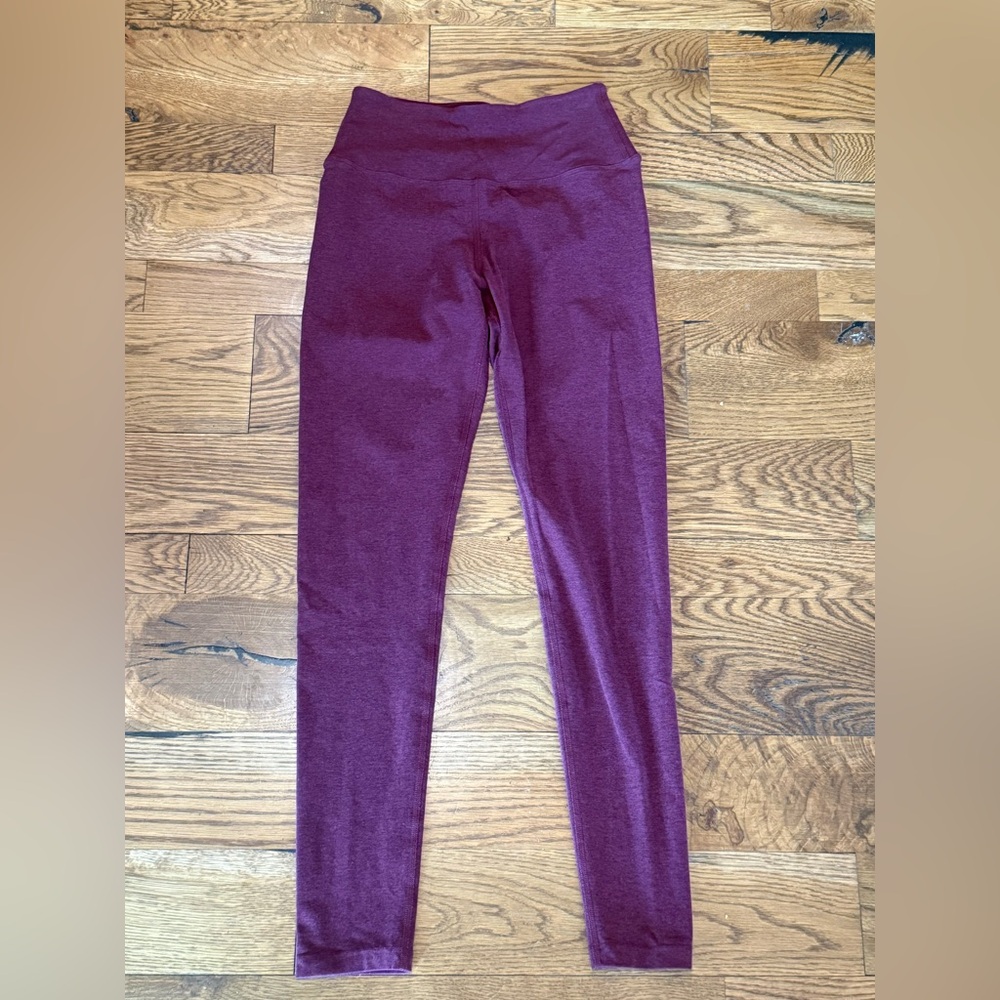 Year of Ours. Everyday Yoga Legging. Sangria. Size Small. - Picture 2 of 6